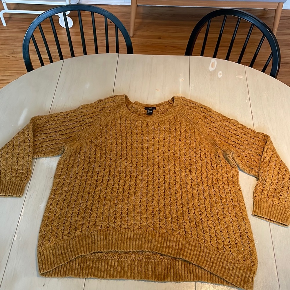 H&M Sweater